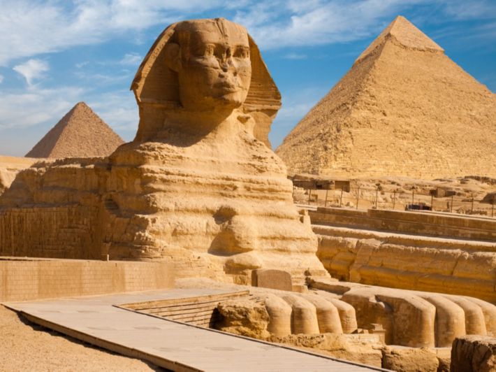الاهرامات المصرية لغز تفسر بعضه الأقمار الصناعية